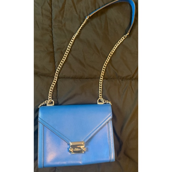 Michael Kors Handbags - EUC Michael Kors blue crossbody shoulder bag